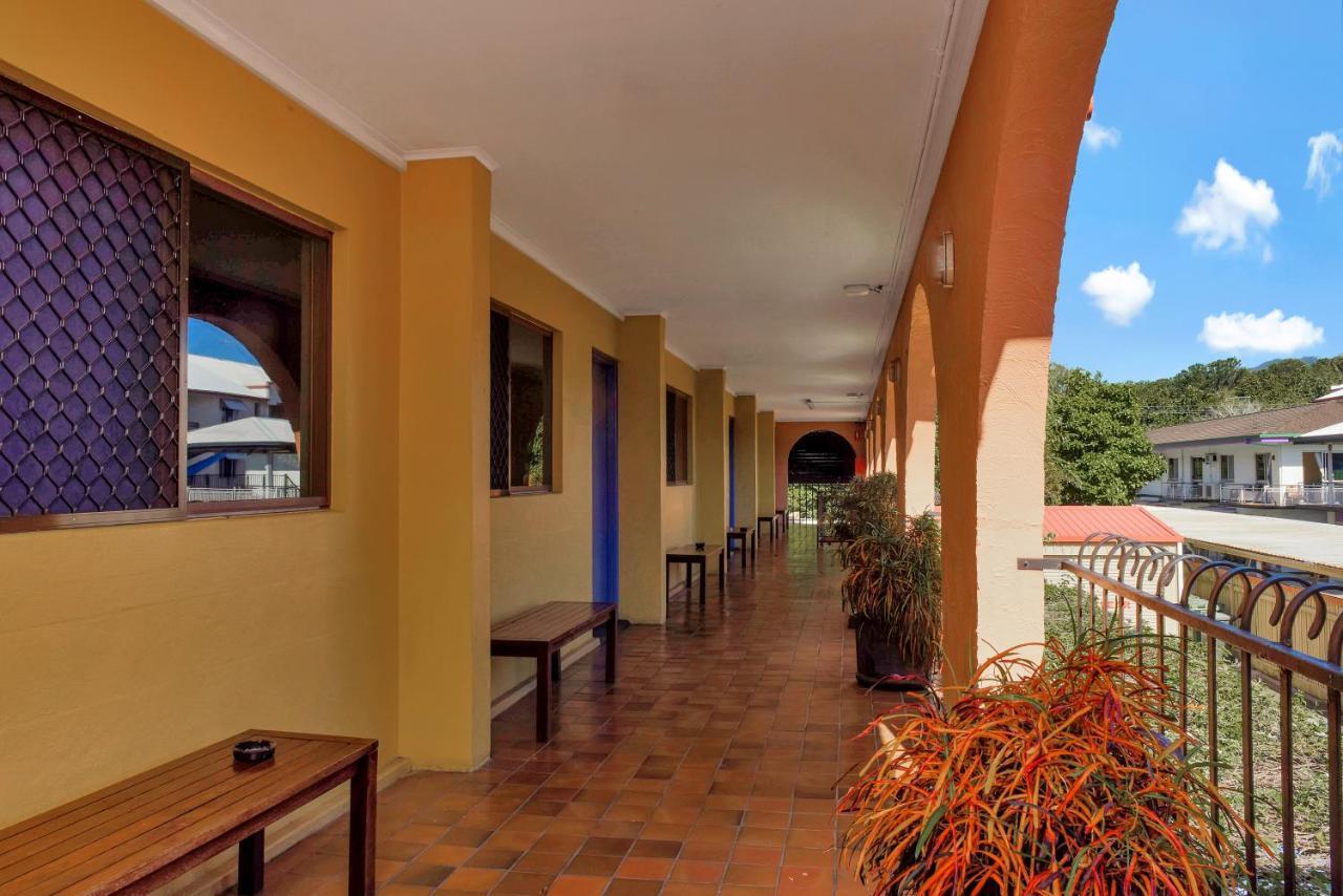 Adobe Motel Кэрнс Экстерьер фото