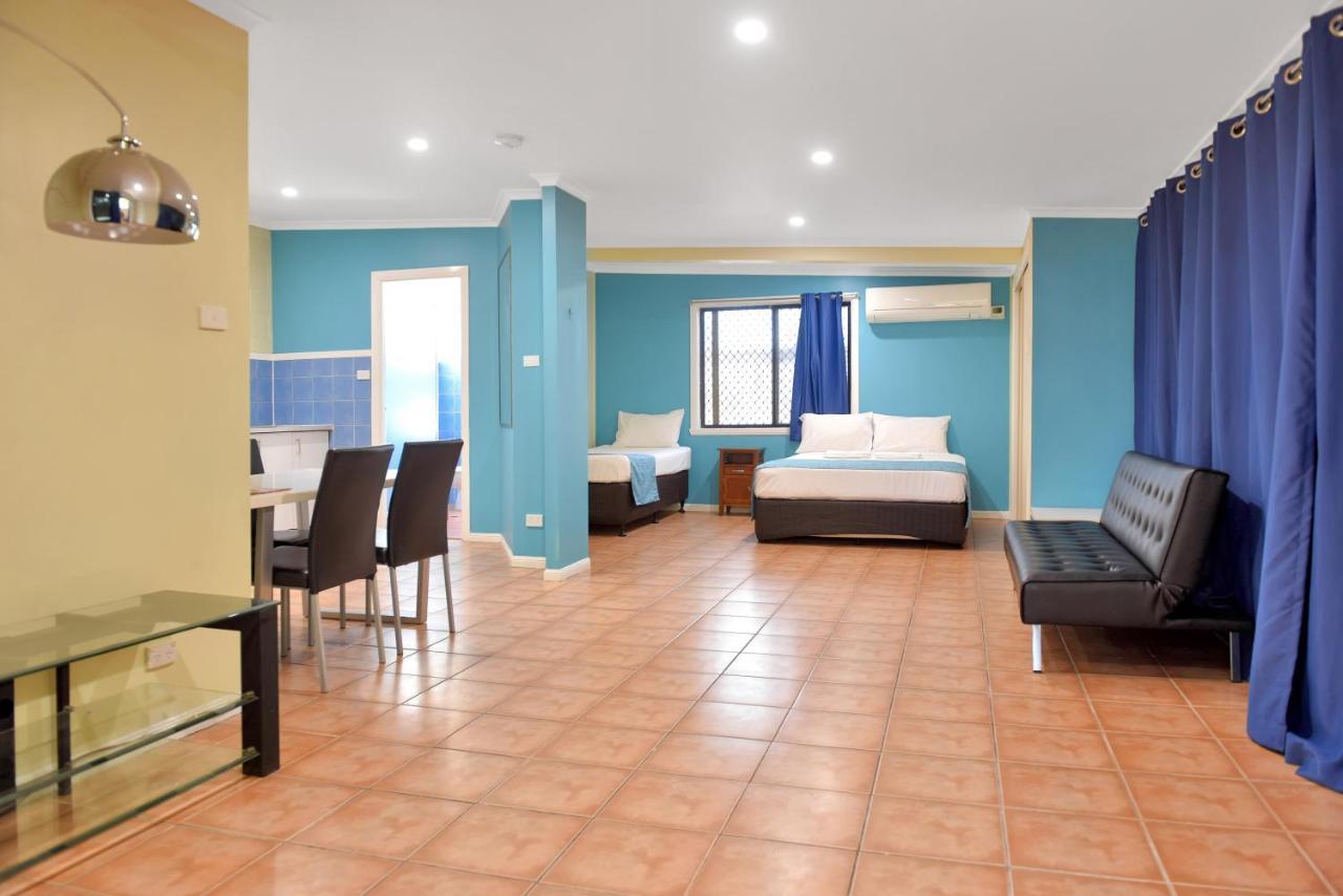 Adobe Motel Кэрнс Экстерьер фото